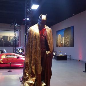 Meet your Posher, Victor